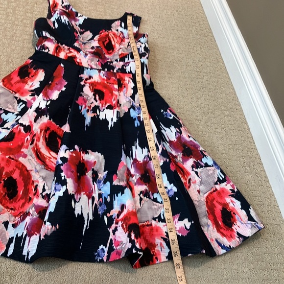 🎊Host Pick🎊Fabulous Kate Spade ♠️ Hazey Floral open V back dress w/back bow - Picture 14 of 16